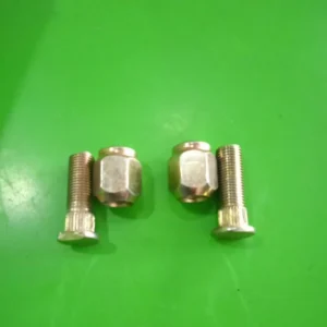 (TERMURAH)BAUT RODA KANAN VIAR BAUT RODA MOTOR RODA TIGA BRAKE CLUTCH SCREW/ BAUT MUR RODA VIAR 150CC/200CC MOTOR RODA TIGA
